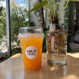 น้ำส้มคั้นสด