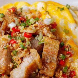 ข้าวไข่ขยี้+หมูกรอบผัดพริกเกลือ