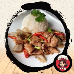 ข้าวราดหมู,ไก่ผัดพริกไทยดำ