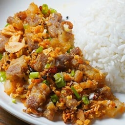 ข้าวสามชั้นพริกเกลือ