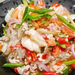 ดาด้ายำเด็ดเจ็ดย้านน้ำ