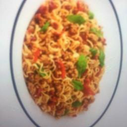 ผัดกระเพรามาม่าหมูสับ