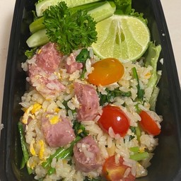 ข้าวผัดแหนม