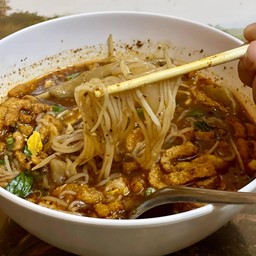 ก๋วยจั๊บตีนไก่ธรรมดา