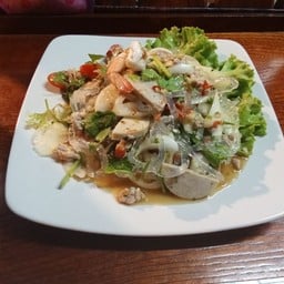 บ้านส้มตำคุณแหม่ม