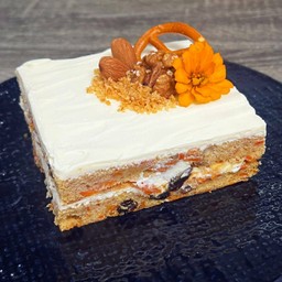 ครีมชีสแครอทเค้ก 300กรัม Carrot cake cream cheese frosting 300g.