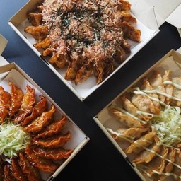 เกี๊ยวซ่าหน้รวม 20 ชิ้น (ซอสเกาหลี ซอสยากิ ซอสวาซาบิ หมาล่า)