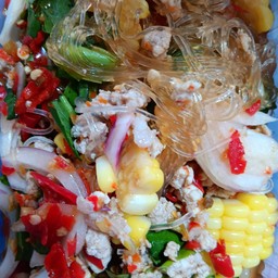 ยำวุ้นเส้นหมูสับ