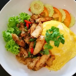 ข้าวปลาผัดพริกขี้หนู + ไข่ข้น