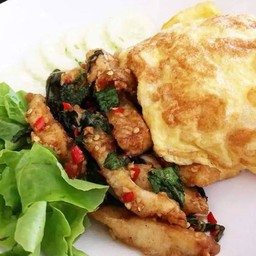 ข้าวปลานิลกระเพรา + ไข่ข้น