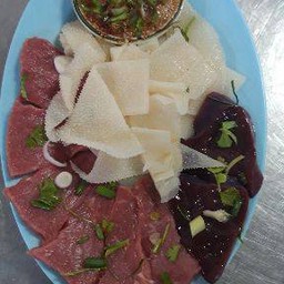 ซอยจุ๊เนื้อรวมเครื่องใน