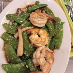 ผัดถั่วลันเตากุ้ง