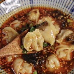 เกี๊ยวหมูเด้งหม่าล่า