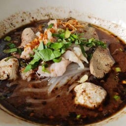 ก๋วยเตี๋ยวเรือโตเจริญ ตรงข้ามโฮมโปร