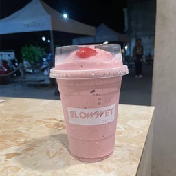 สตอเบอร์รี่นมสดปั่น