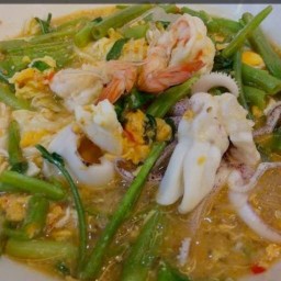 เลียบด่วนข้าวขาหมู ข้าวมันไก่