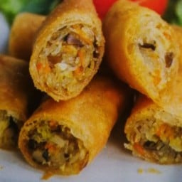 ปอเปี๊ยะไก่ทอด