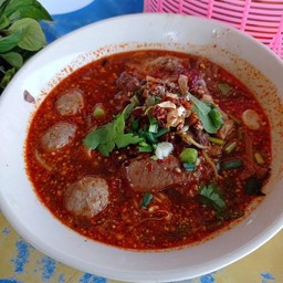 ก๋วยเตี๋ยวเนื้อเปื่อยต้มยำ