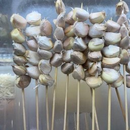 กระเทียม