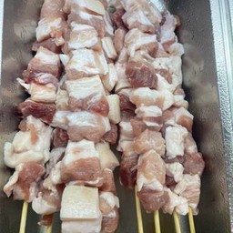 สามชั้นใหญ่