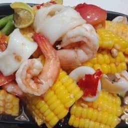 ตำข้าวโพด+หมึก+กุ้งลวก