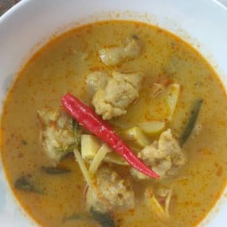 ขนมจีนแกงเขียวหวานปลากราย