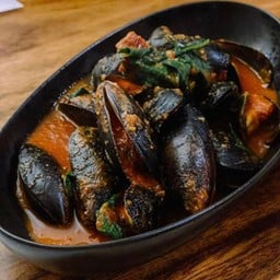 Blue Mussel with Tomoto Sauce