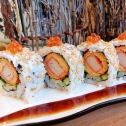 53 Uramaki Kani Fry 5 pcs