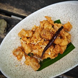 หมูสามชั้นทอดพอดีคำ