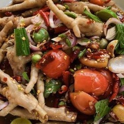 เกาเหลาตีนไก่