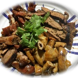 รวมสี่สหายหมูย่าง