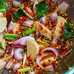 ยำหมูยอ