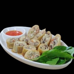 ปอเปี๊ยะทอด (อร่อยไม่ซ้ำ จำสูตรไม่ได้)