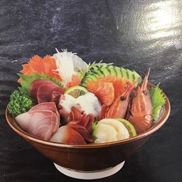 DELUXE SASHIMI