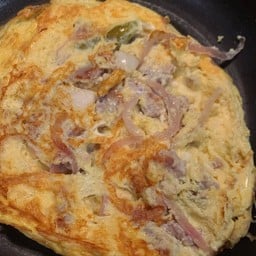 ไข่เจียวแหนมพริกสด