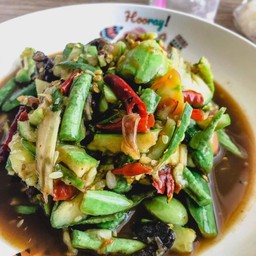 ส้มตำ อินดี้ ใกล้ๆ วัดกำแพงใต้