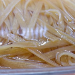 เส้นจีน ( ใหญ่ )