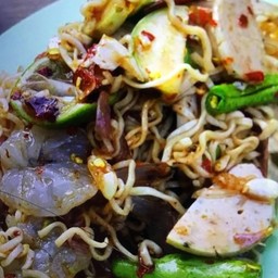 ตำมาม่ากุ้งสดหมูยอปลาร้า