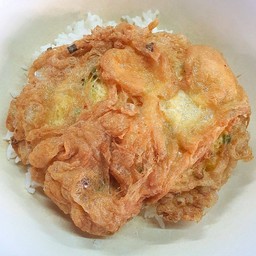 ไข่เจียวหมูสับราดข้าว