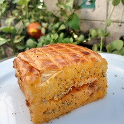 ปังปิ้งไส้ทะลักเนยชีส