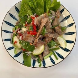 ยำเนื้อมะเขือเปราะ