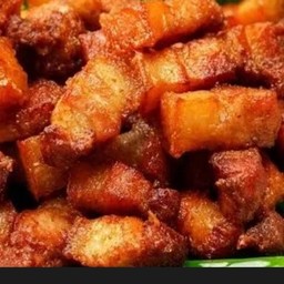 หมูสามชั้นทอดน้ำปลา