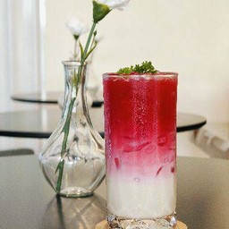 ไวท์โรส-ลาเต้