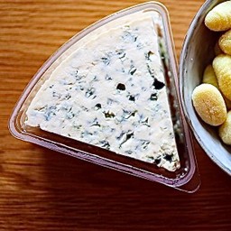 เดนิช บลูชีส 100g. (1ถาด) Danish Blue Cheese