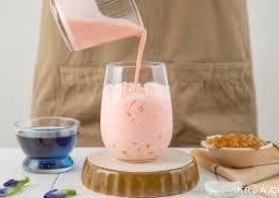 สตอเบอรี่นมสด