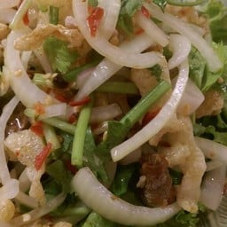 ยำสามกรอบ