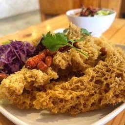 ยำปลาดุกฟู