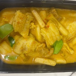 แกงหมูเทโพสามชันใส่ไหลบัวรสเด้ด