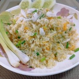 ตองหนึ่งข้าวผัดปู/ผัดกะเพราหมูสับแห้งๆ พฤกษา 110