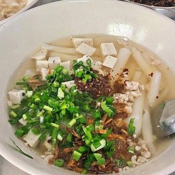 ก๋วยจั๊บเส้นม้วน หมูสับ